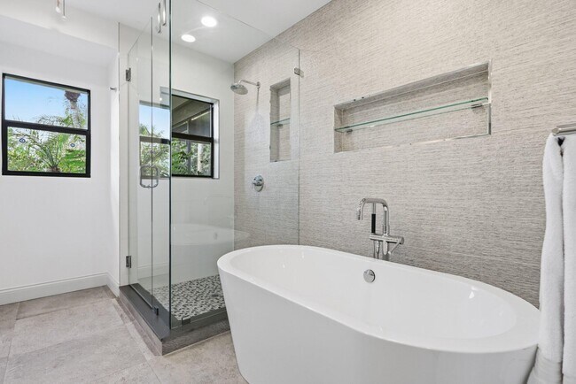 Building Photo - 2835 Polo Island Dr