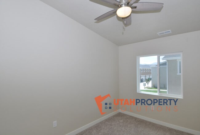 Building Photo - 14927 S Thunder Horse Ln