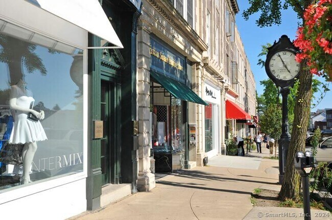 Building Photo - 44 Greenwich Ave