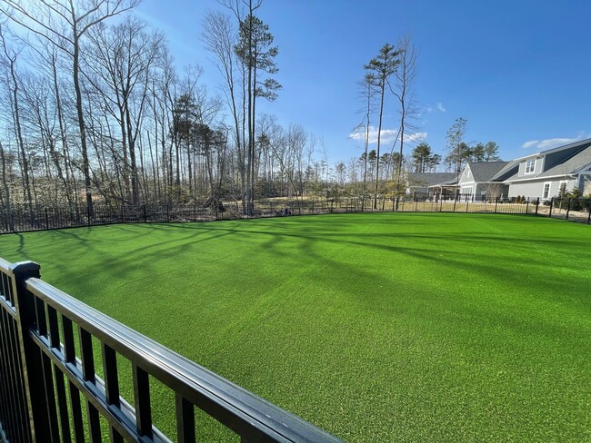 Building Photo - Wren | 3 Bed 2.5 Bath | Garage | 1729 sf