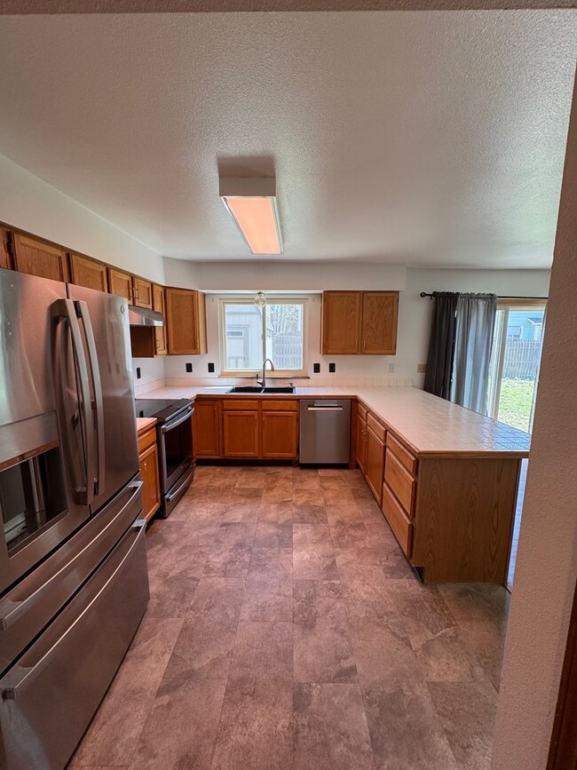 Building Photo - 4 Bed 4 Bath in Briargate $2695 Pet Friendly