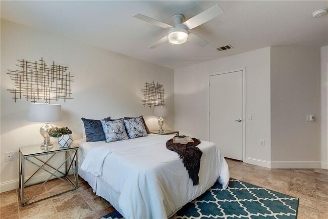 Building Photo - 7107 Alegre Pass