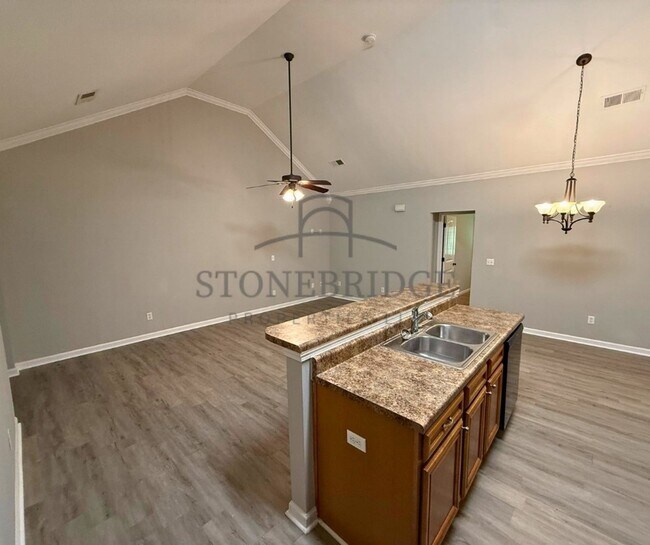 Building Photo - 2 bed, 2 bath, 1 level townhome in Calera