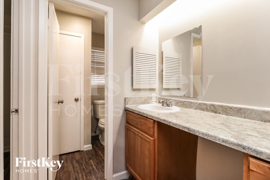 Building Photo - 23203 Tree Bright Ln