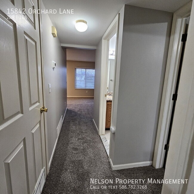 Building Photo - 15842 Orchard Ln