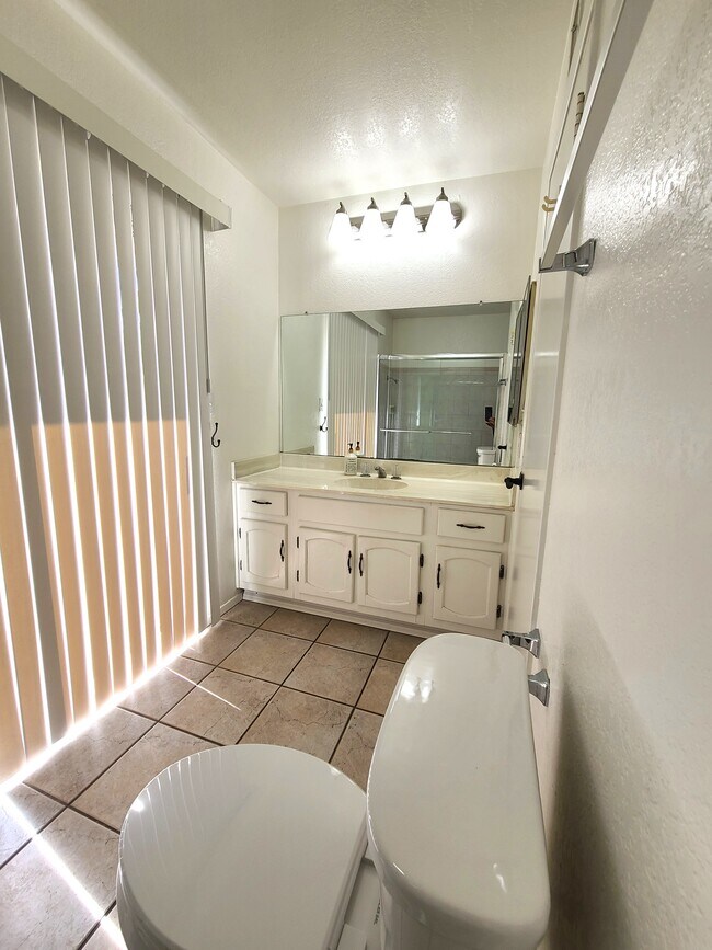 Building Photo - 8725 E San Ardo Dr