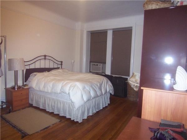 Building Photo - 276 Riverside Drive