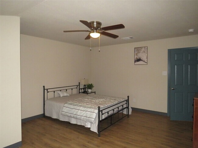 Building Photo - 12069 Joyce Ln