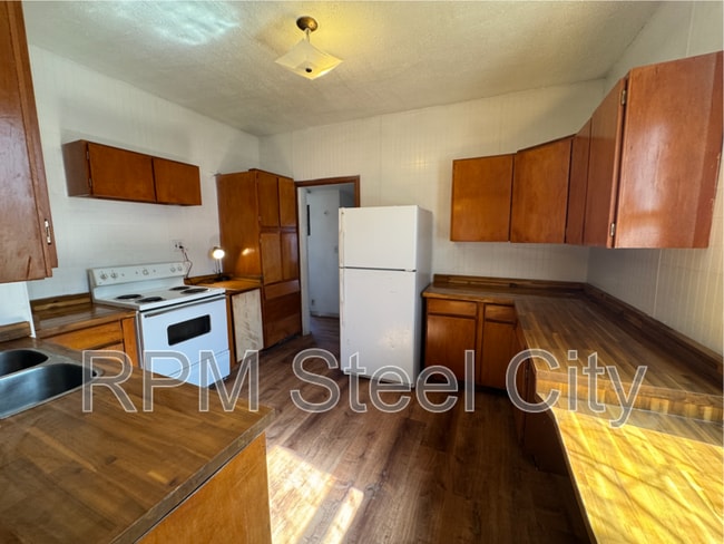 Building Photo - 1014 Berkley Ave