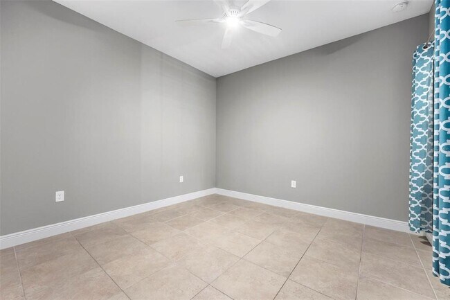 Building Photo - 341 Acerno Dr