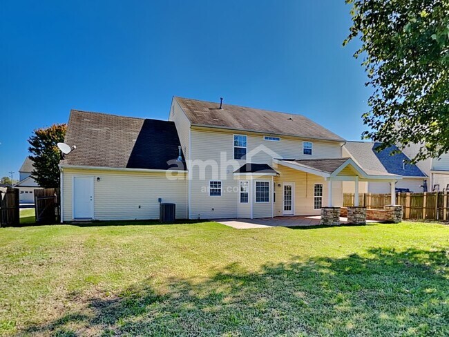 Building Photo - 1606 Harrison Way