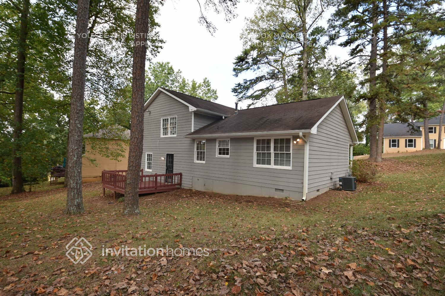 Building Photo - 3833 Seton Hall Dr