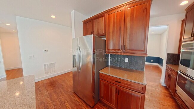 Building Photo - 3802 Wild Elm Way