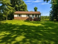 Building Photo - 3765 Longview Dr
