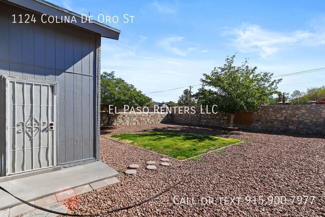 Building Photo - 1124 Colina De Oro St