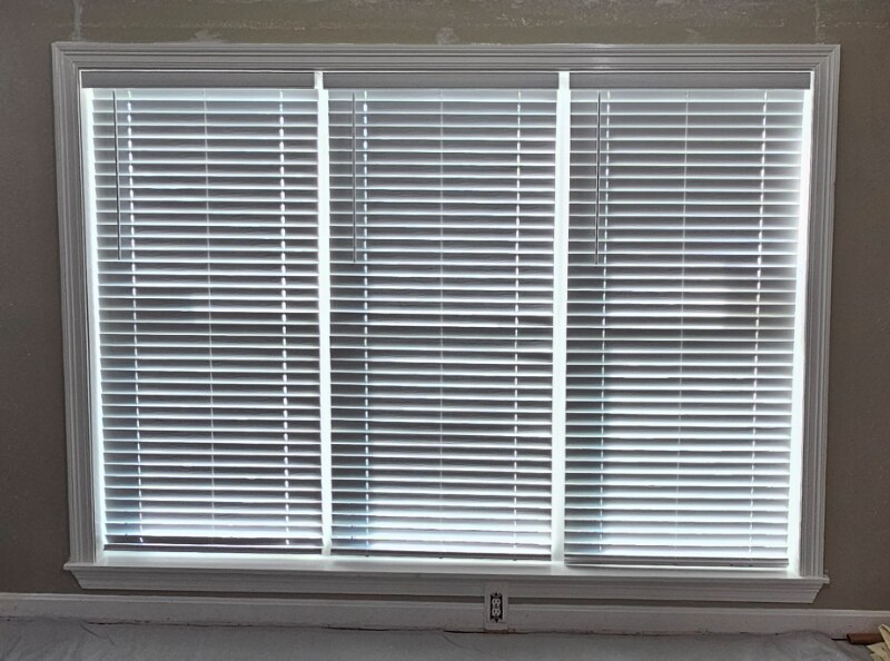 Building Photo - 915 Sharon St