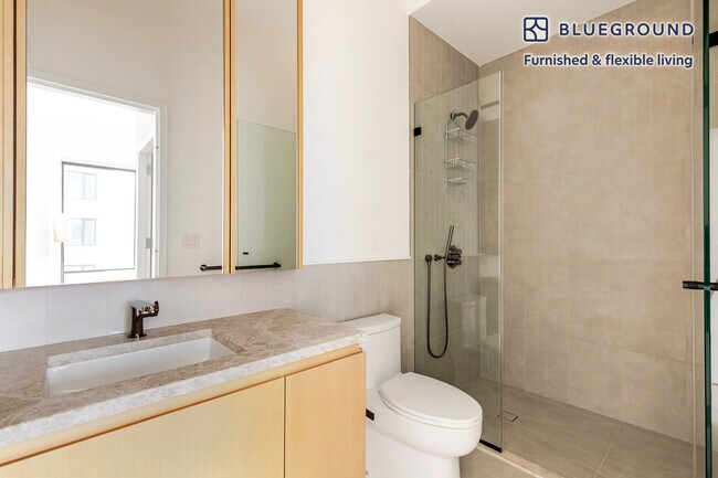 Building Photo - 655 Union St