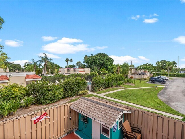 Building Photo - 4025 Village Dr