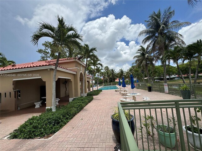 Building Photo - 6360 NW 114th Ave