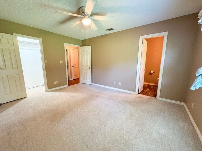 Building Photo - COMING SOON! 3 Bed 2 Bath on 2 Acres in Bullard!