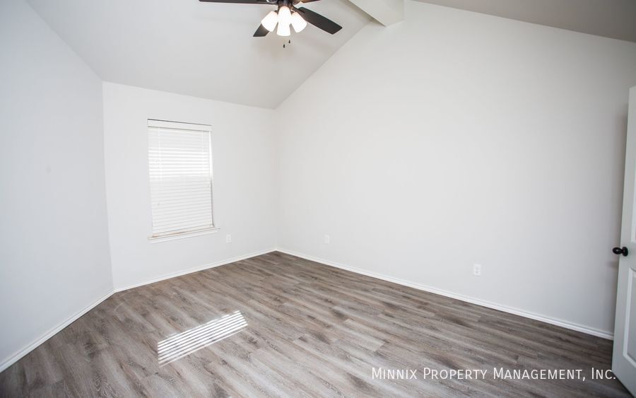 Building Photo - 2703 137th St