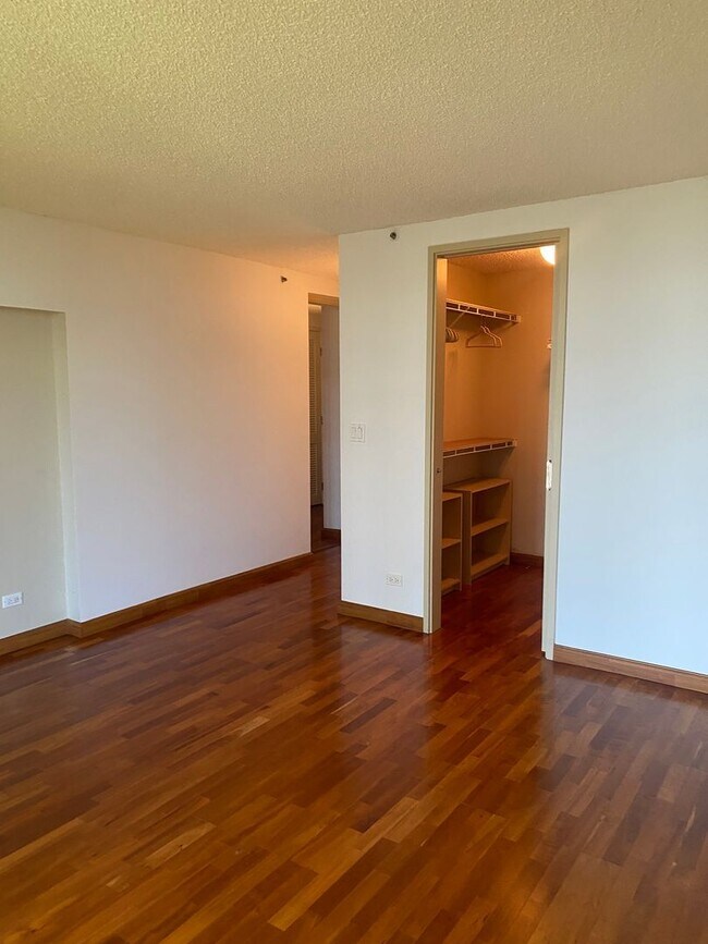 Building Photo - 1015 Wilder Ave