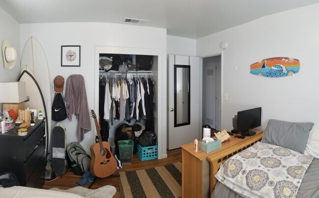 Building Photo - 209 Jeffrey Dr