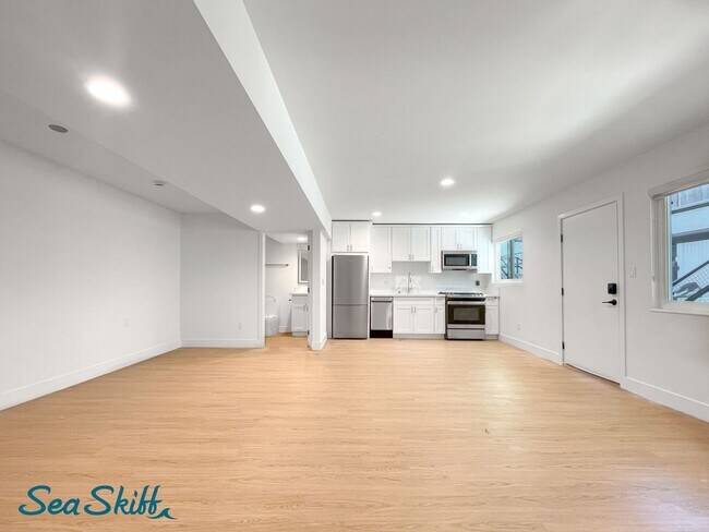 Interior Photo - Sea Skiff Apartments – Best Ocean View in Hermosa Beach