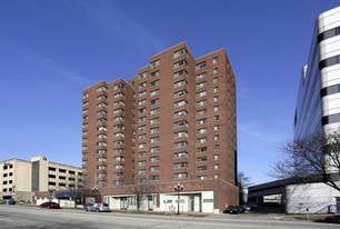 Building Photo - Glen Oak Towers