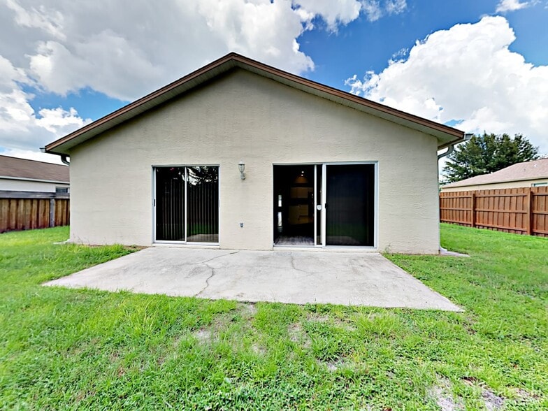 Building Photo - 22210 Bell Harbor Dr
