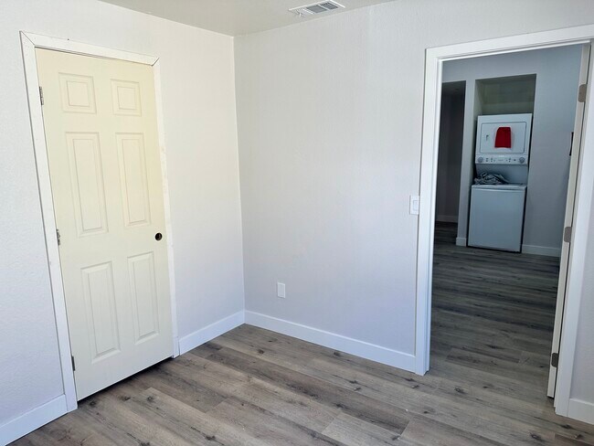 Unit B Bedroom in the Back - 656 S 7th St
