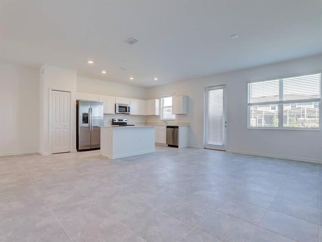 Building Photo - 291 Nine Iron Dr