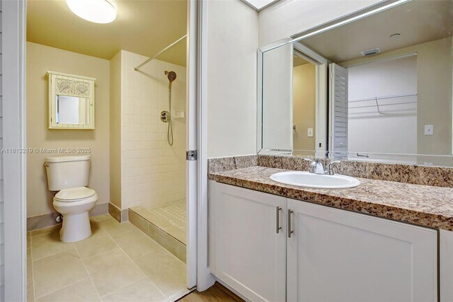 Building Photo - 12651 SW 16th Ct