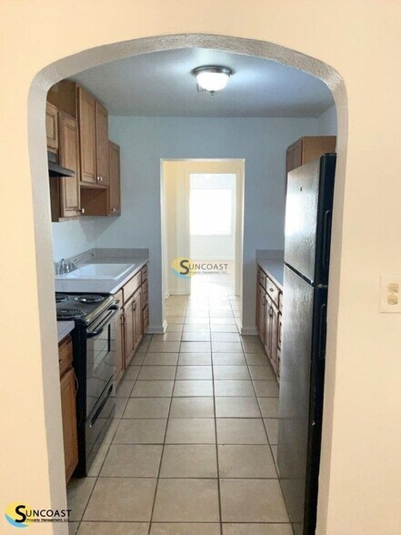 Building Photo - 478 W 58th St