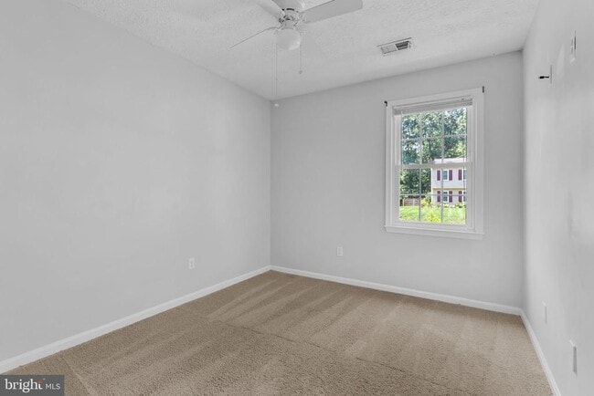 Building Photo - 2124 Duchy Ct
