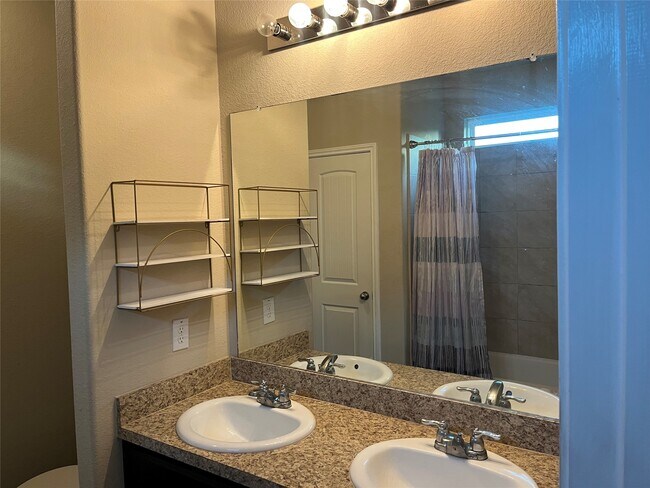 Building Photo - 17275 Quiet Song Ct