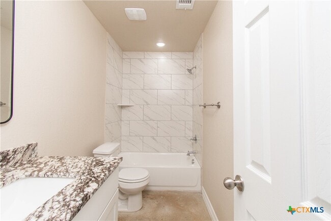 Building Photo - 806 White Meadow Ln