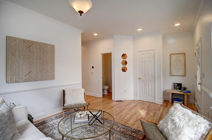 Building Photo - 2077 S Grant St