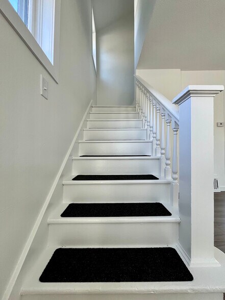 Building Photo - 1407 N 7th St