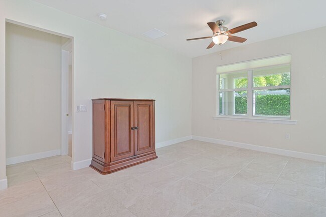 Building Photo - NOW AVAILABLE - 2/2 Plus Den Single Family Home in the Heart of Estero!