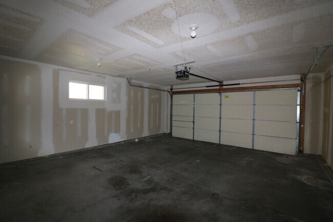 Building Photo - 2401-2403 Deerfield