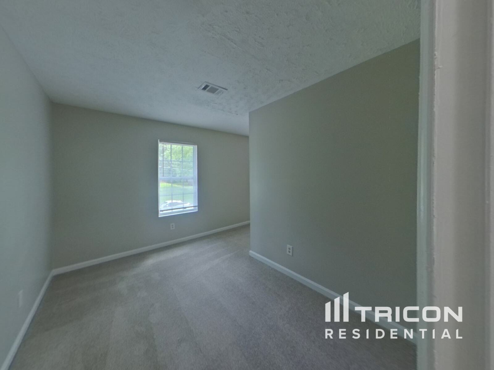 Building Photo - 5242 Selene Dr