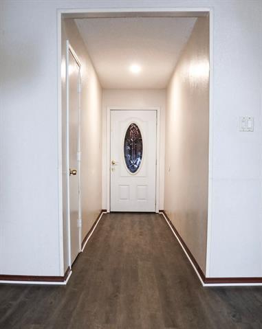 Building Photo - 6205 Maple Springs Dr