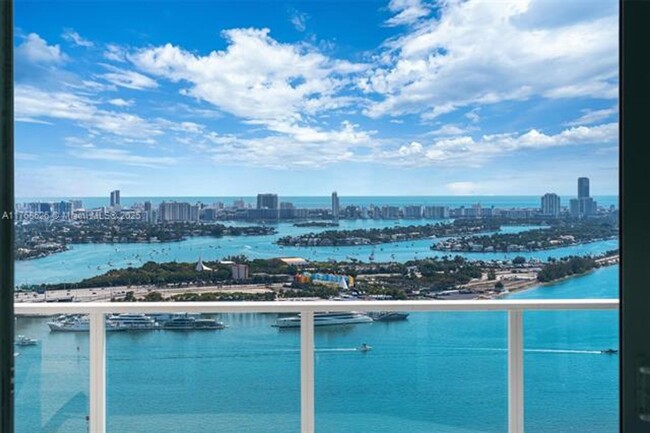 Building Photo - 1040 Biscayne Blvd