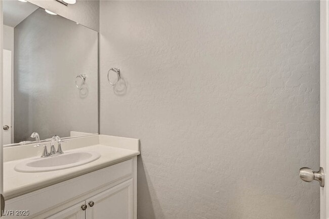 Building Photo - 864 Royal Amethyst Way