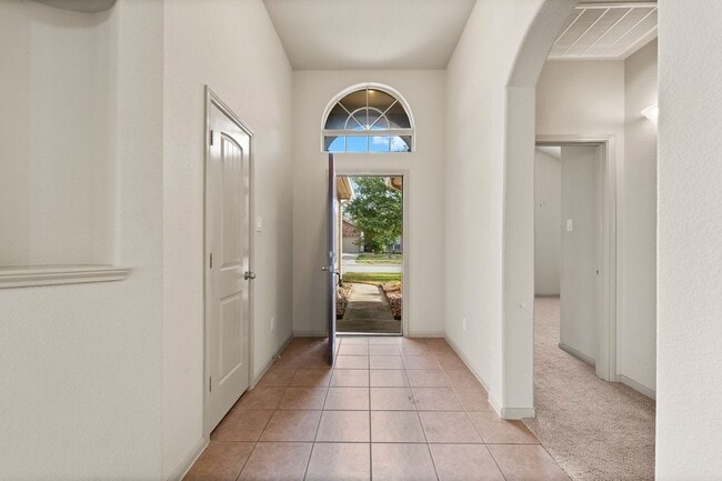 Building Photo - 8723 Sunrise Canter Dr