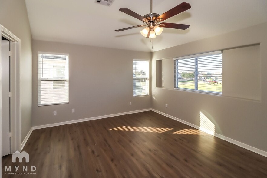 Building Photo - 8110 Rosemary Drive