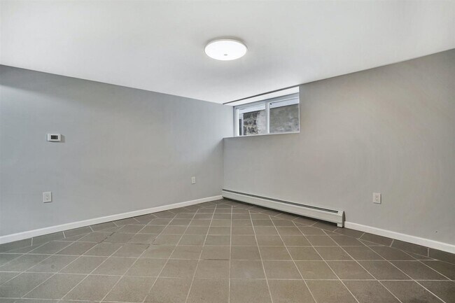 Building Photo - 126 75th St