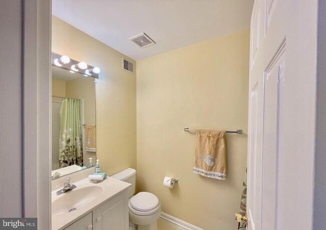 Building Photo - 45439 Baggett Terrace
