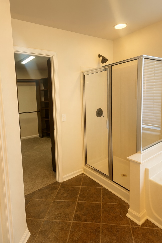 Building Photo - 18414 Victoria Bay Dr